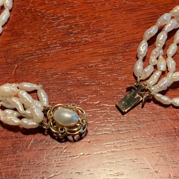 Ladies Pearl Choker necklace - Picture 5 of 8